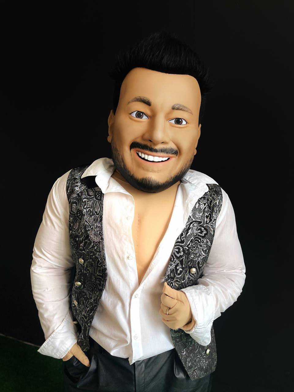 Сергей Жуков - ростовая кукла